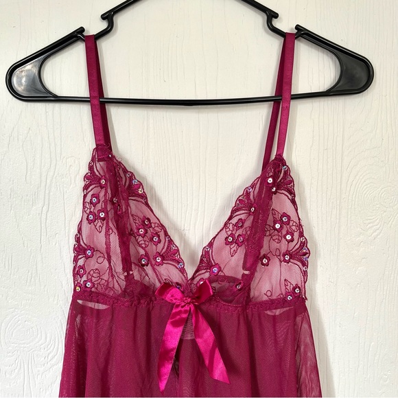 Spree Intimates Women’s Magenta Pink Baby doll Chemise & Thong Lingerie Set - Picture 3 of 7